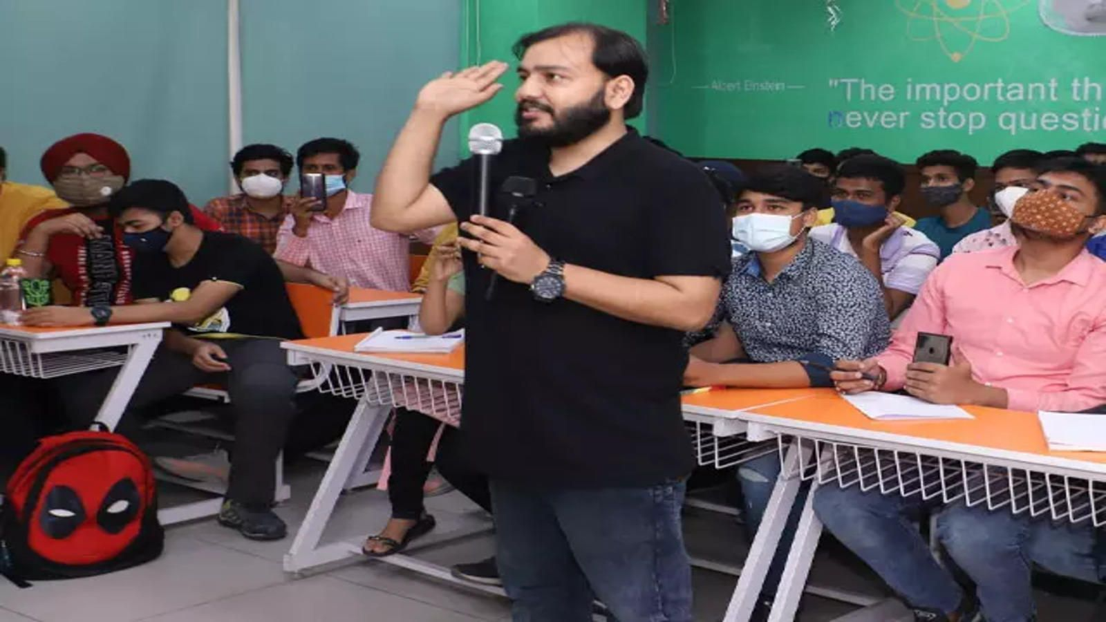 Alakh Pandey Physics wallah